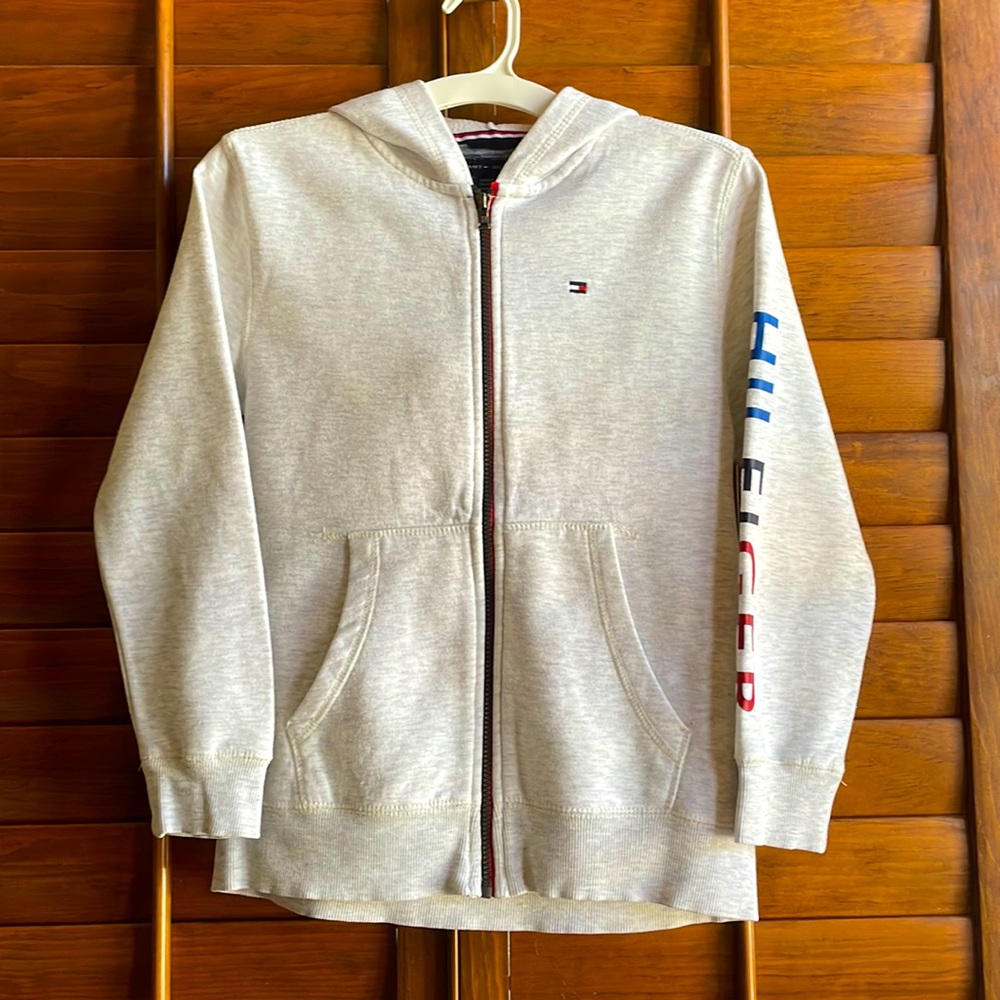 Tommy Hilfiger light grey hoodie boys size M (12/14)